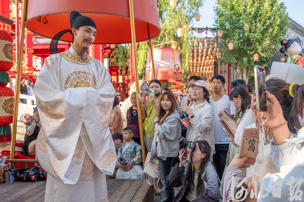 赋能千行百业,添彩幸福生活,河北服务业持续向好增势稳定 赋能千行百业,添彩幸福生活,河北服务业持续向好增势稳定