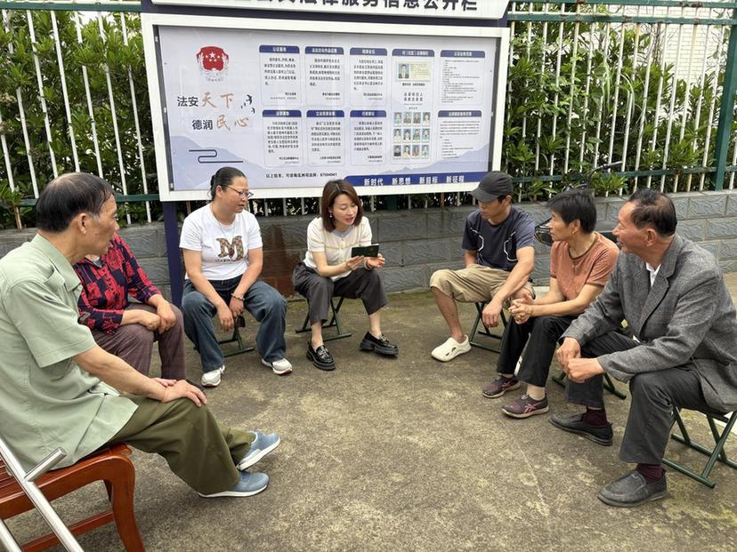 扬州邗江区瓜洲镇鞠庄村：“书记见面会”开到家门口，揪心事、烦心事就地办