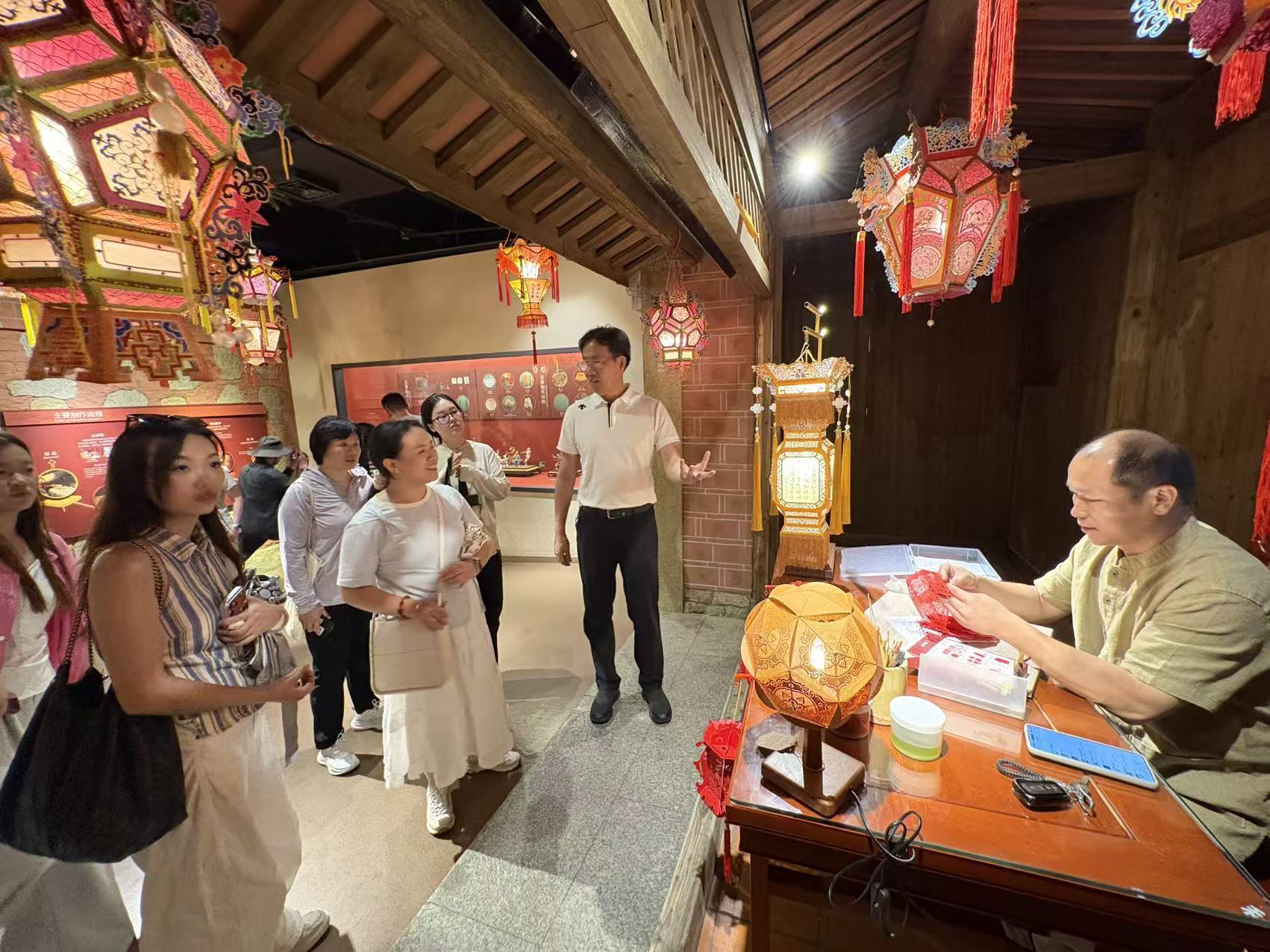 “刺桐城”复绽！花儿为什么这样红？——解码历史文化遗产保护的泉州样本