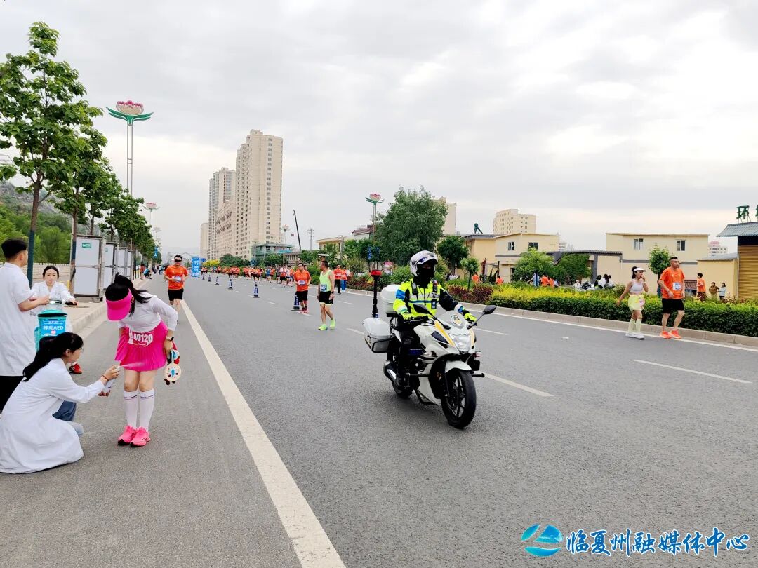 奔跑，让世界听见临夏的心跳——2026“避暑天堂·康养临夏”马拉松侧记