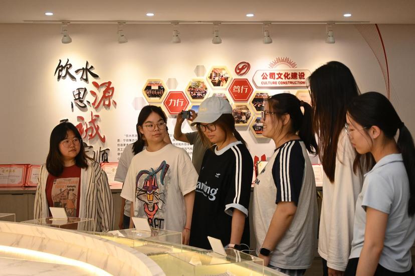向新而行 同心筑梦——南京市六合区大学生感知体验行动举行