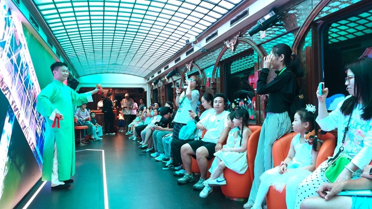 上车即入戏！全国首列沉浸式文旅专列“津旅时光号”驶入河北