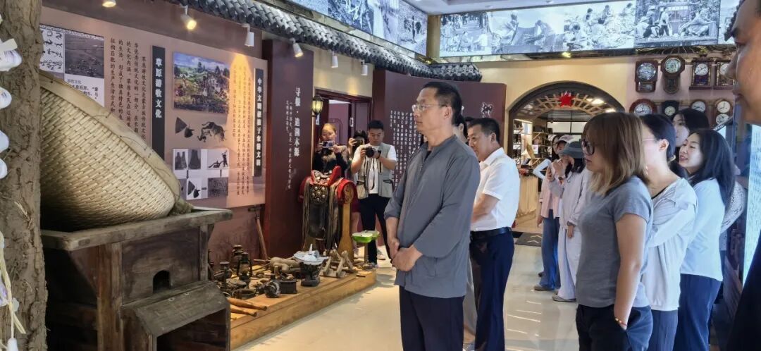 中国传媒大学政府与公共事务学院赴内蒙古科右前旗开展2026年“行读中国”暑期社会实践活动