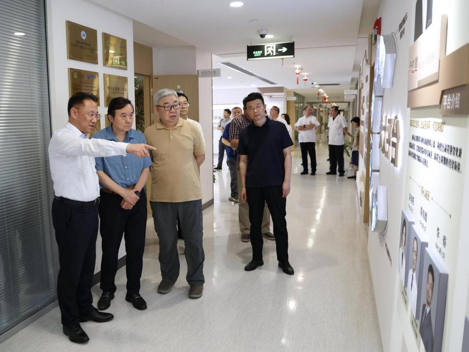 AI赋能脑康复 医工融合筑高地丨脑认知智能康复江苏省产业技术工程化中心在南通揭牌