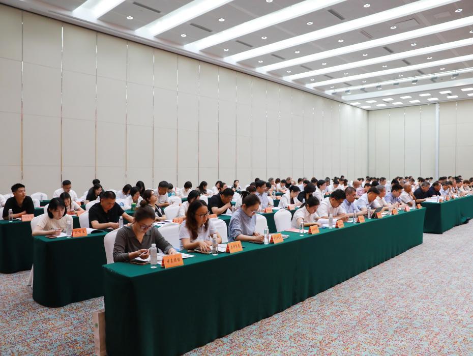 苏州市慈善总会（基金会）五届六次会员大会暨五届七次理事会顺利召开