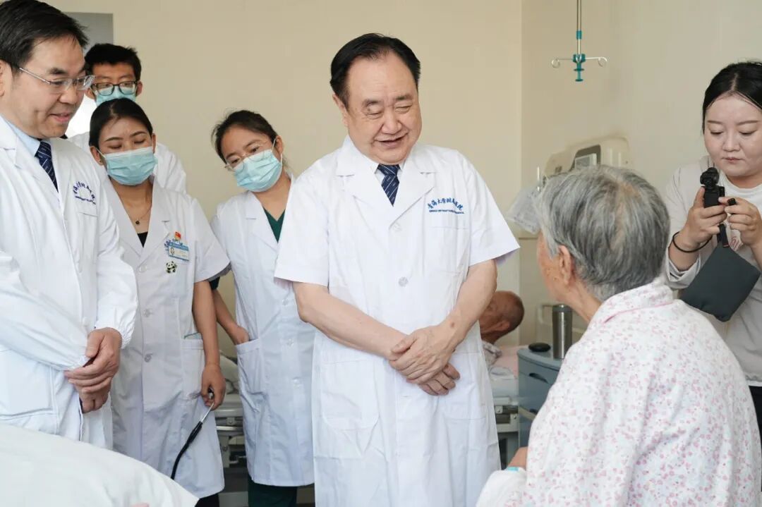樊代明院士领衔，17位国家级“肿瘤大咖”齐聚青大附院——把“国家队”诊疗，送到高原百姓家门口 - 今日头条