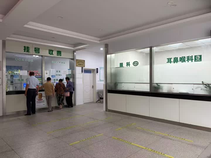 扬州市仪征：人工智能+眼底一张网，守护群众眼健康