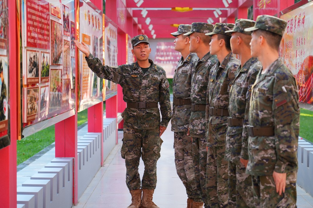 传承老兵优良作风 接续强军奋进力量——武警青海总队海东支队开展“学老兵、赞老兵、颂老兵”主题活动 传承老兵优良作风 接续强军奋进力量——武警青海总队海东支队开展“学老兵、赞老兵、颂老兵”主题活动