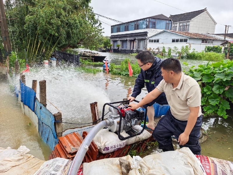 江苏阳澄湖镇：风雨同舟 众志成城