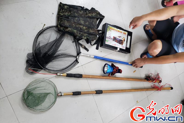 重庆南岸警方利用无人机侦破非法捕捞水产品案