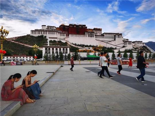 上半年西藏旅游市场复苏率全国第一