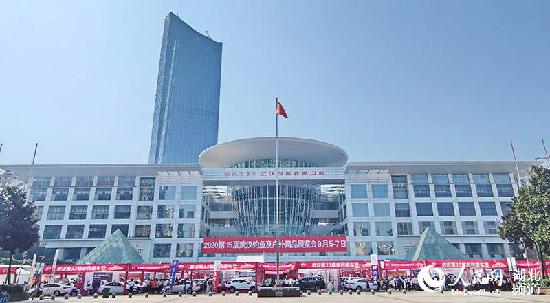 武汉国际会展中心战疫后举行了两个展会