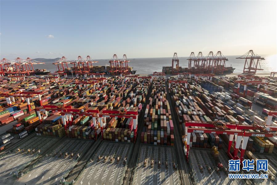 上海港单月集装箱吞吐量破历史纪录