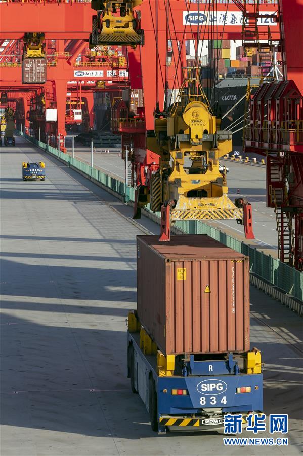 上海港单月集装箱吞吐量破历史纪录