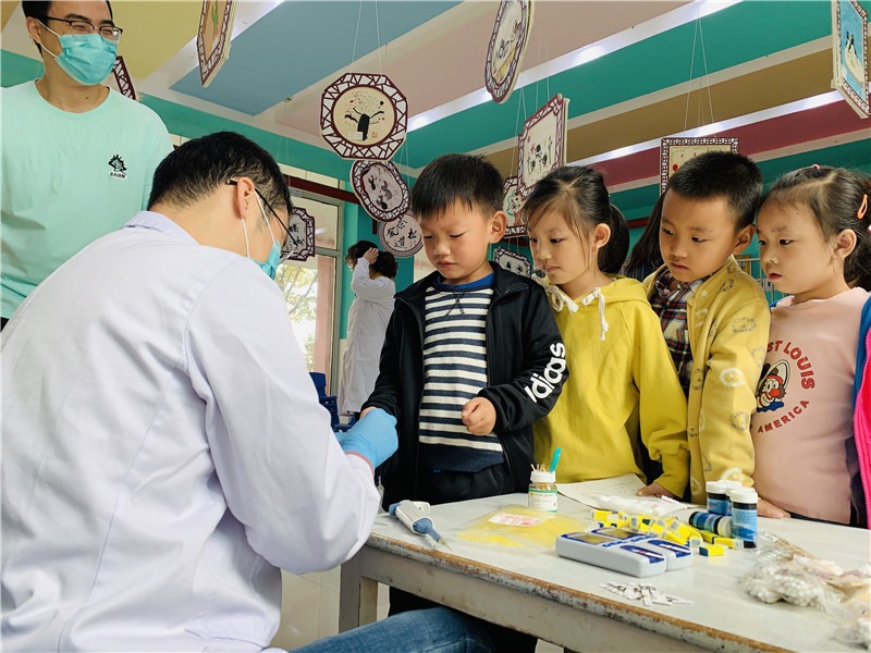 体检护航，健康相伴——湘城中心幼儿园开展幼儿体检活动