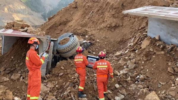 广西南丹突发山体滑坡事故救援结束 共造成3死1伤