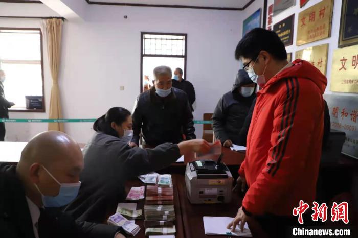 山西潞城集体经济结硕果 村民分红增收益