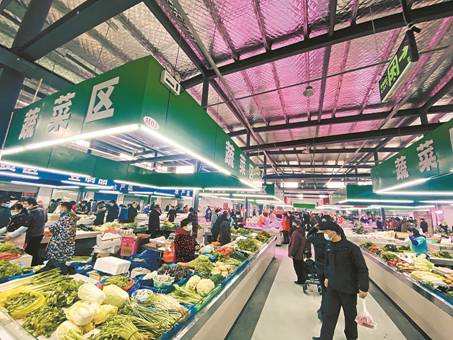 安徽省马鞍山市雨山区：安心菜场改造提升重开业 市民买菜更“安心”