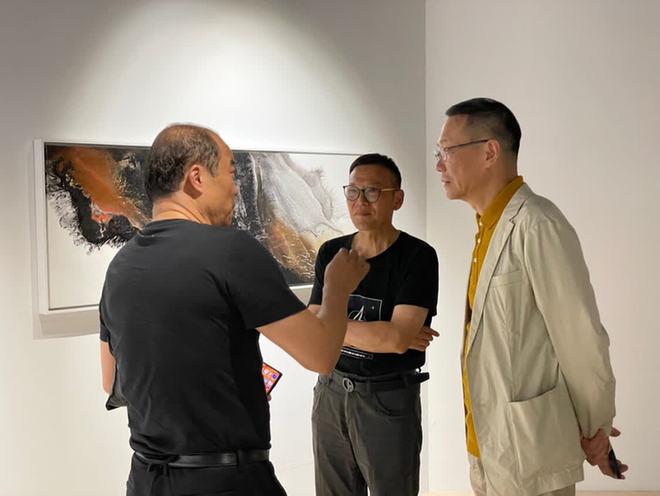 油画里的“中国风”：《立夏——王心耀作品展》在武汉开展