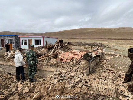 青海瑪多地震致8名群眾受輕傷