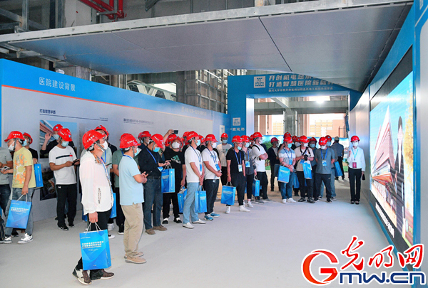 成渝行业专家齐聚蓉城 全国创精品机电工程现场观摩会举行