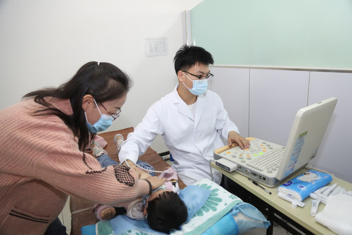 武汉亚洲心脏病医院21年坚持呵护童“心”健康