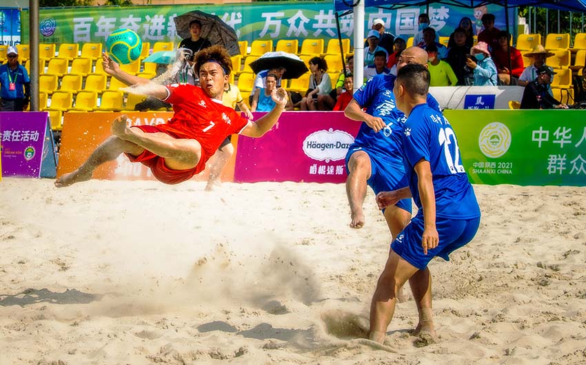 第十四届全运会群众沙滩足球男子组预（决）赛在北海开赛