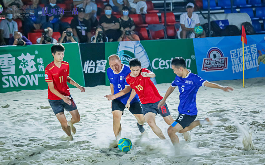 第十四届全运会群众沙滩足球男子组预（决）赛在北海开赛