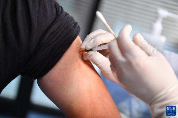 湖南长沙：有序开展新冠疫苗加强针接种