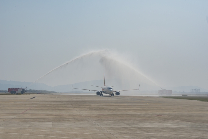 芜宣机场新航季开启 航点增至13个