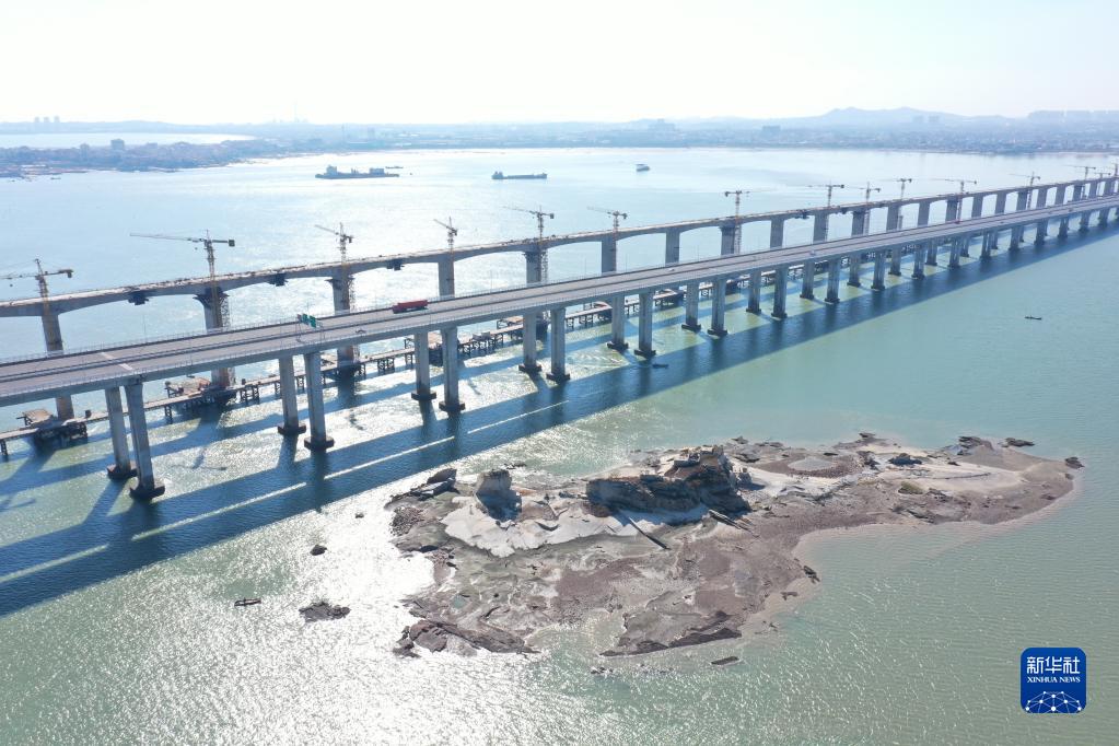 新建福厦铁路泉州湾跨海大桥全桥贯通