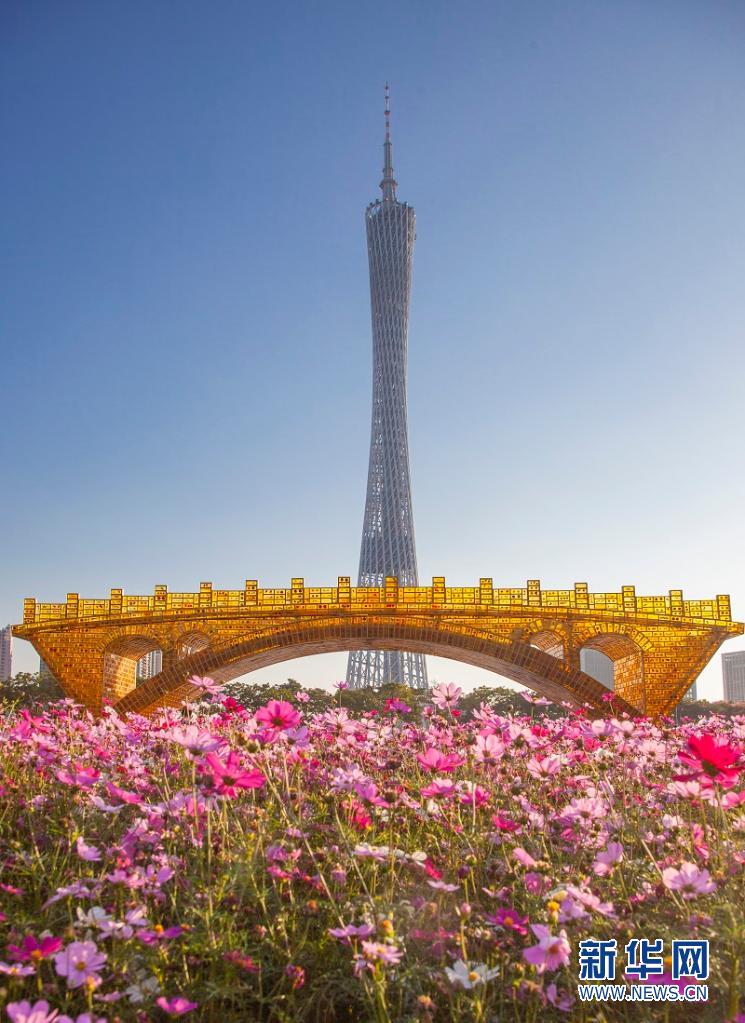 《丝路金桥》亮相广州 架起“读懂中国”的“文化桥”