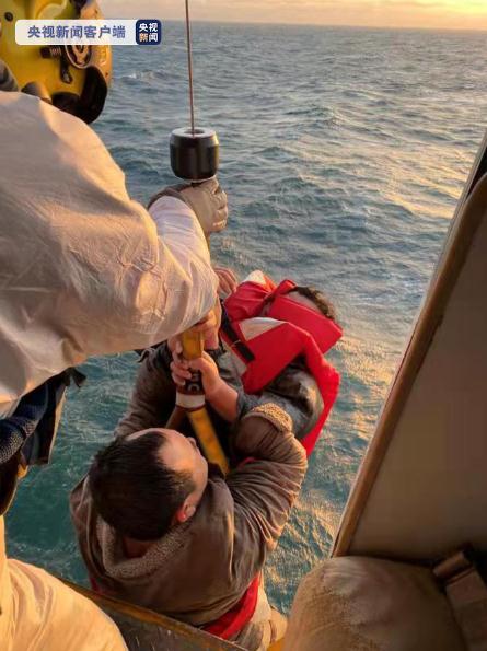 山东烟台海域“天丰369”货船获救3人体温恢复正常 仍有2人失联