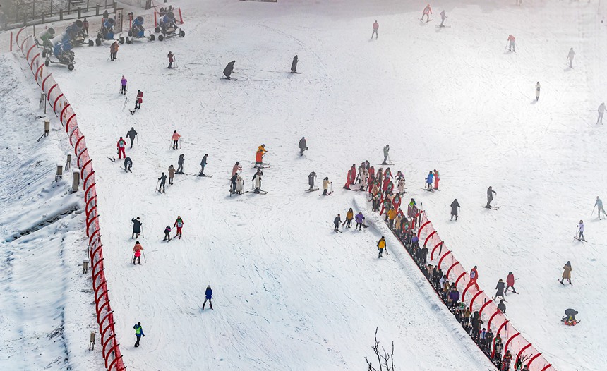 重庆南川：冰雪运动“热”起来