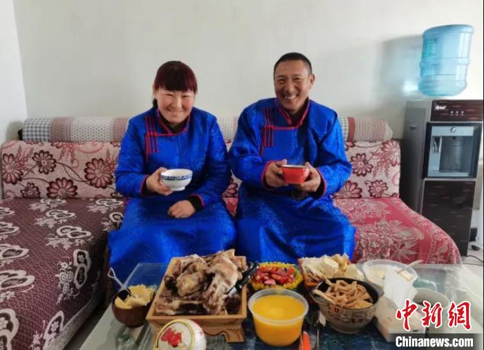 内蒙古新型农牧民成“绿领” 享受劳动享受生活