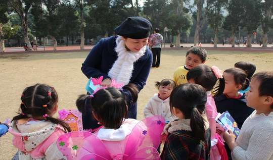 在教育沃土上播种幸福和希望——记广西幼师实验幼儿园园长李淑贤