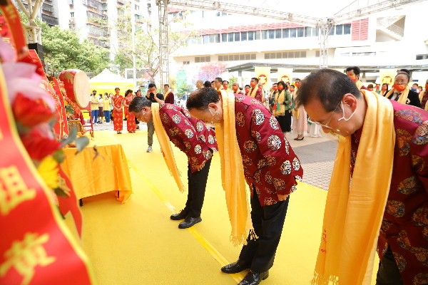 【又是一年拜祖时】在“莲花宝地”，澳门同胞恭拜轩辕黄帝