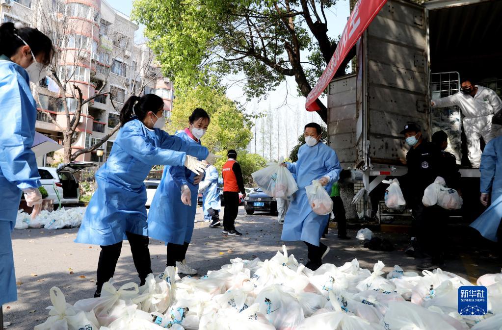 上海：社区志愿者在行动