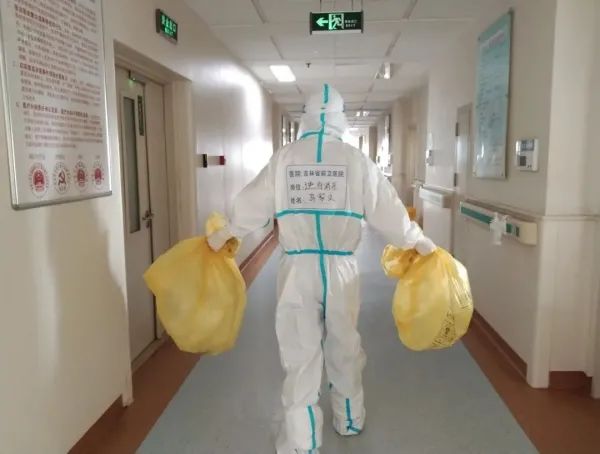 疫中吉林暖时刻丨吉林省前卫医院男护士们的抗疫日记