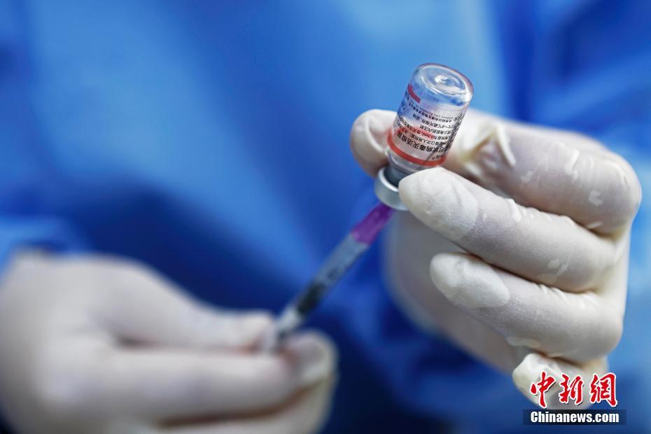 上海奉贤：推进老年人新冠疫苗接种工作
