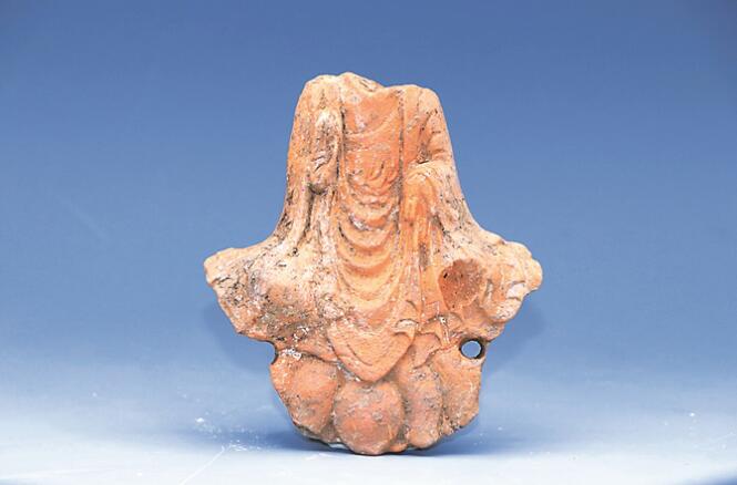 南京西营村考古发掘200余件文物在六朝博物馆展出