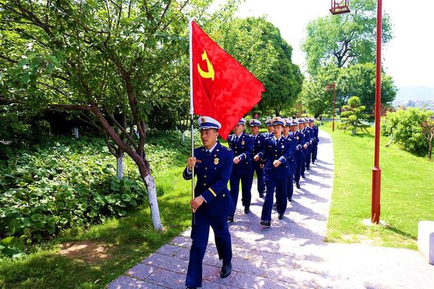 襄阳城下“好消防”，护企为民“火焰蓝”
