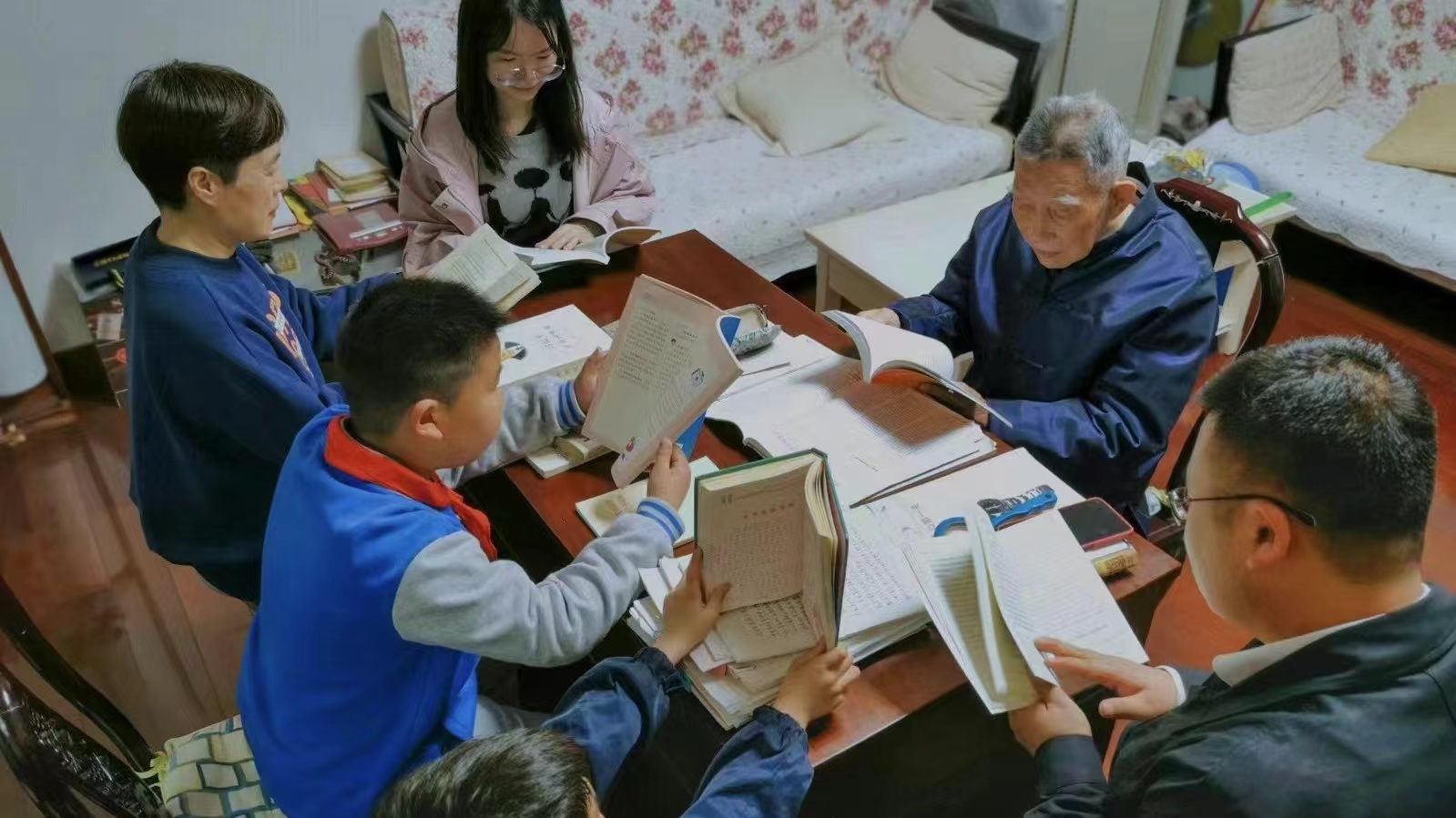 调查报告显示：宁波学历越高、年纪越轻的父母越期盼家庭教育指导
