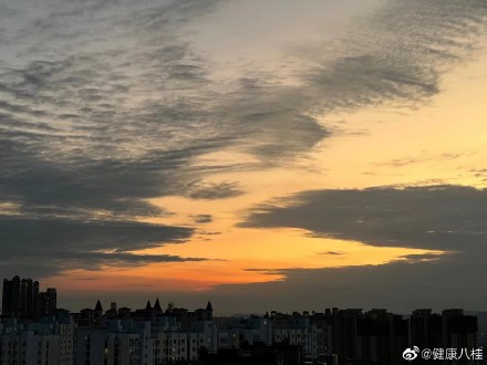 广西5月雨后的天空有多美，你拍下你那里的天空了吗？
