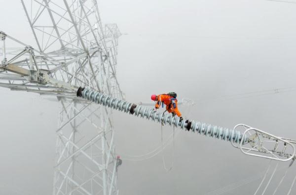 为成都提供稳定电源 四川甘谷地至蜀州500千伏输电线路改接工程投运