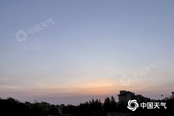 今天北京晴到多云最高温30℃ 午后至傍晚西部北部山区有阵雨