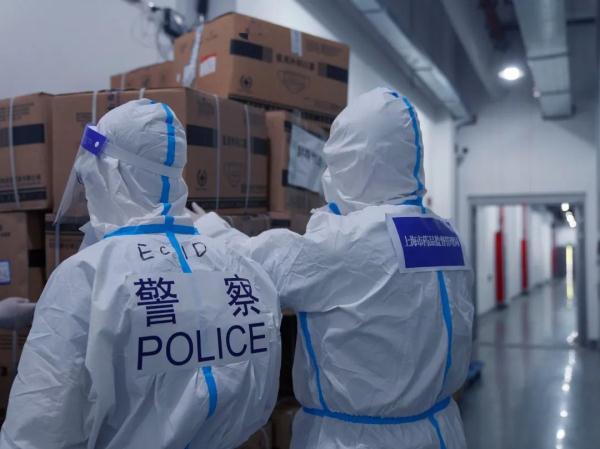 一绷就断？呼吸不畅？严打！上海警方严厉打击制售假劣防疫物资犯罪