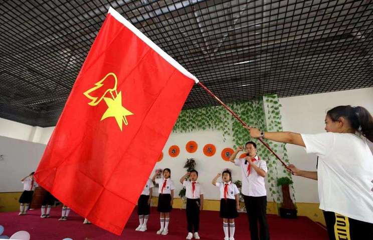 新疆准东经济技术开发区欢庆“六·一”儿童节