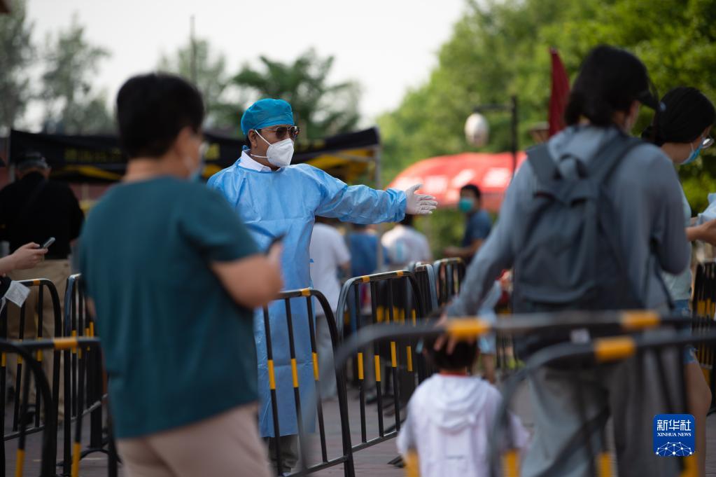 从感染者到志愿者：“中国好邻居”投身防疫