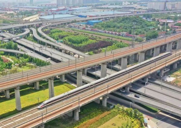 全国铁路将实行新的列车运行图 郑渝高铁、济郑高铁濮郑段6月20日开通运营
